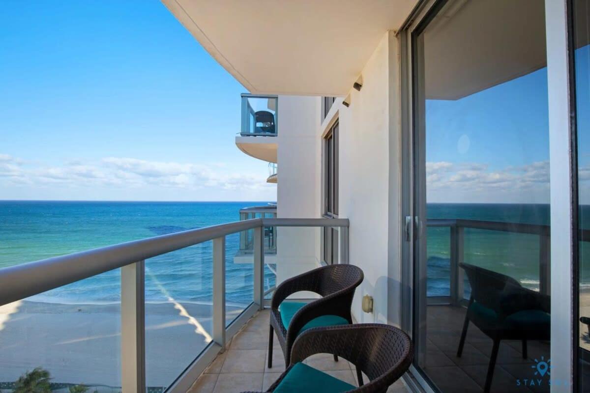 Beachfront Resort Pool Ocean View Balcony Miami Beach Buitenkant foto